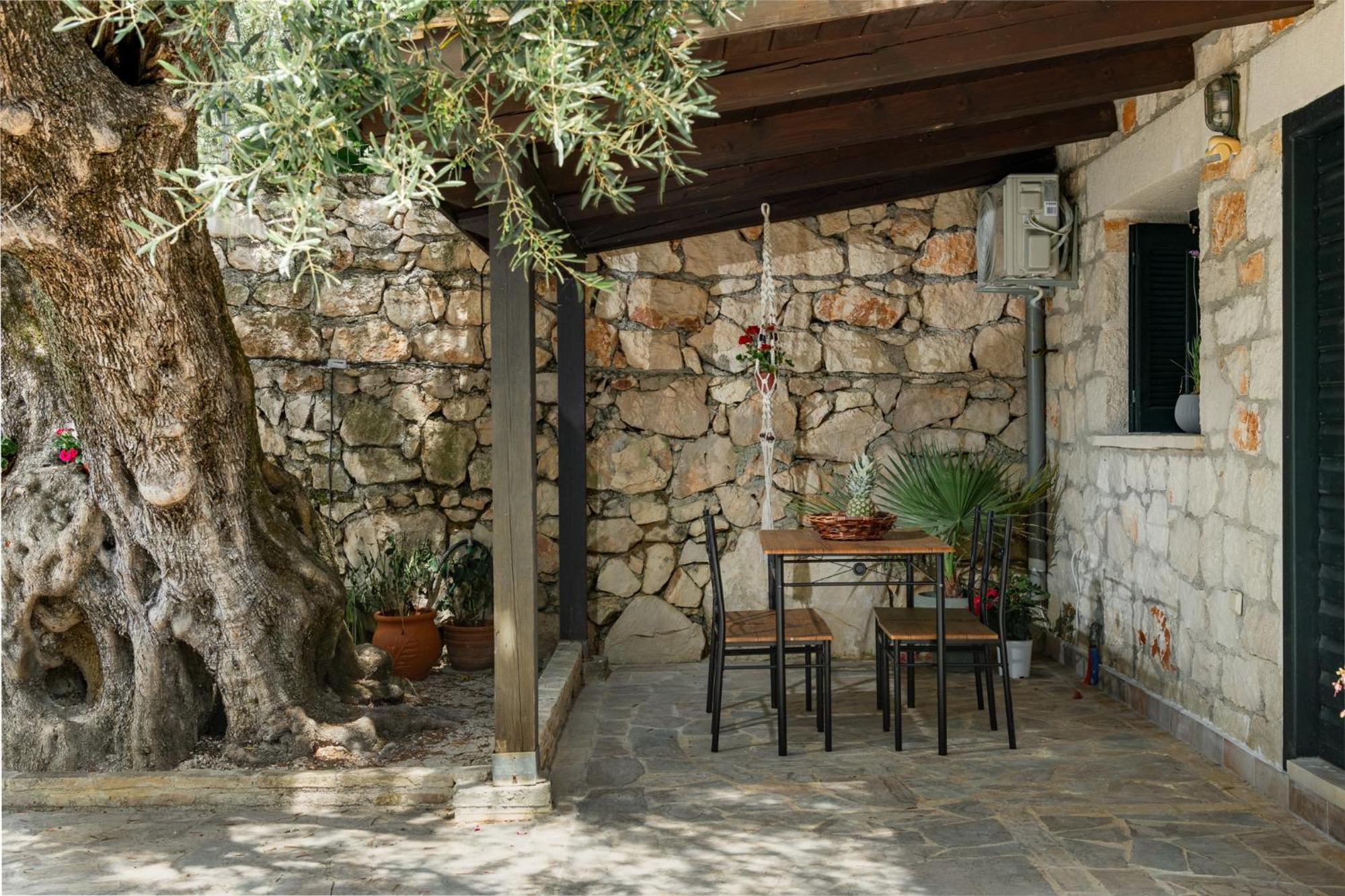 Orama Stone Apartments - Authentic Hospitality In A Historical Location, By Zantewize Eksteriør bilde