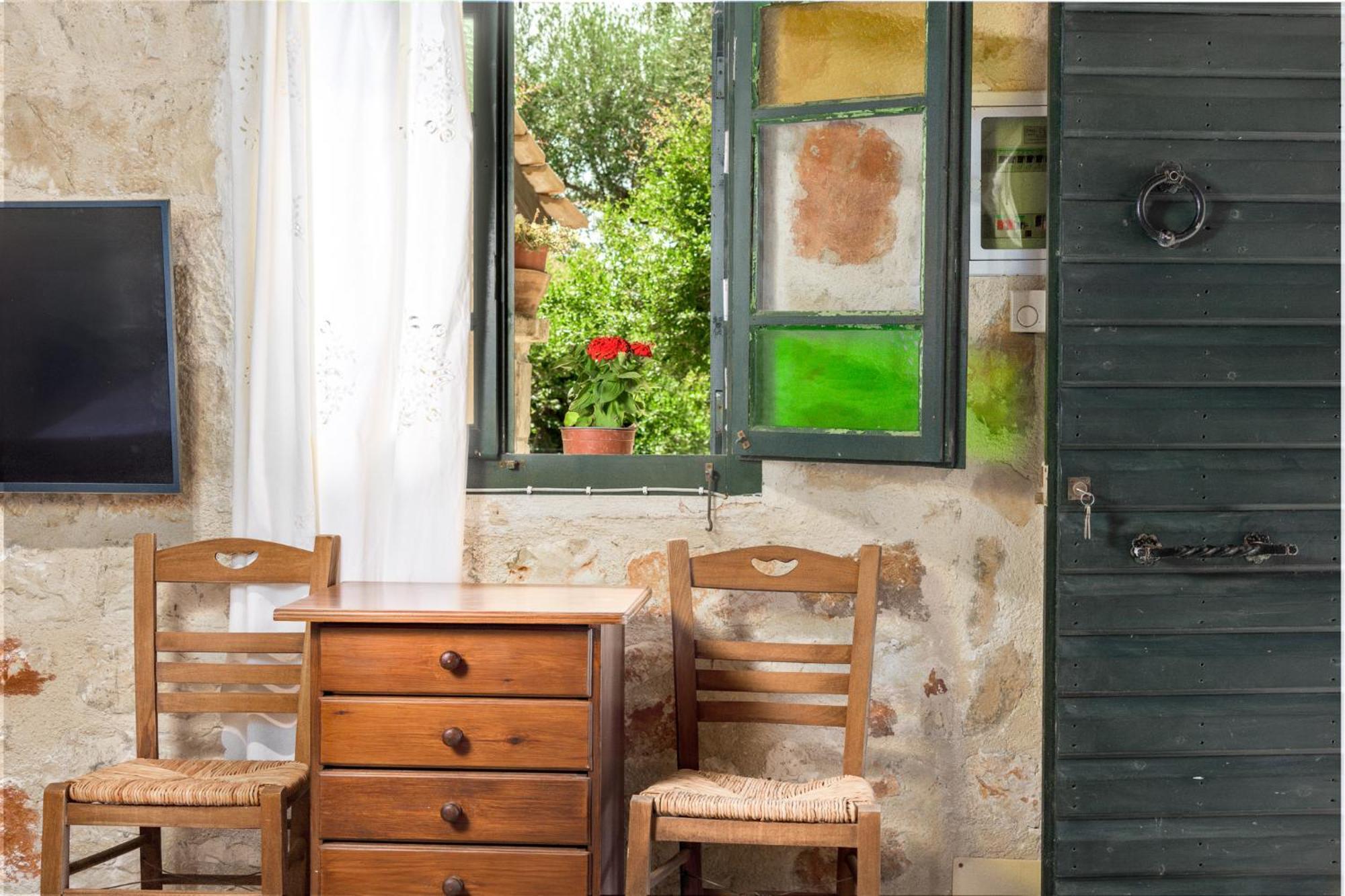 Orama Stone Apartments - Authentic Hospitality In A Historical Location, By Zantewize Rom bilde